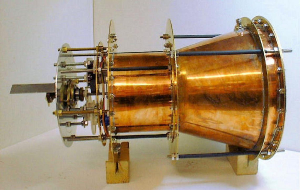 EmDrive thruster device